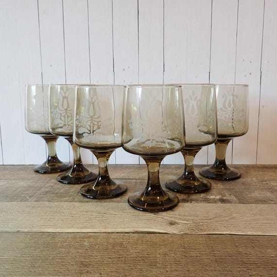 Vintage Pfaltzgraff VILLAGE 10 oz. Wine Glasse Goblet Set of 6 Etched Lotus Tulip Flower Design Smoky Tawney Brown