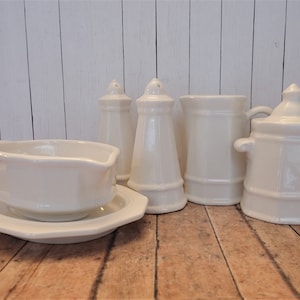 Vintage Pfaltzgraff HERITAGE Individual Serving Pieces Creamer Sugar Bowl Lid Salt Pepper Shaker Gravy Boat Classic White You Choose