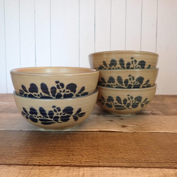Vintage Pfaltzgraff FOLK ART Soup Cereal Bowl Set of 5 Tan and Blue Flower Floral Americana Design 009