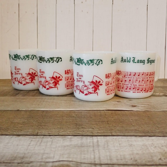 Vintage Hazel Atlas Tom and Jerry Auld Land Syne Cup Set of 4 White Milk Glass Mugs Green Red Musical Pattern Christmas Drinkware