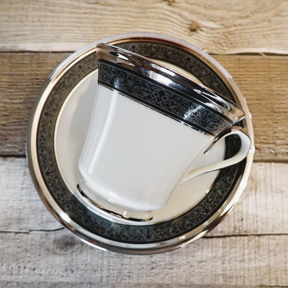 Vintage Lenox Moonlight Mood Footed Cup and Saucer Set of 4 Ivory White with Black and Green Leaf Design Band