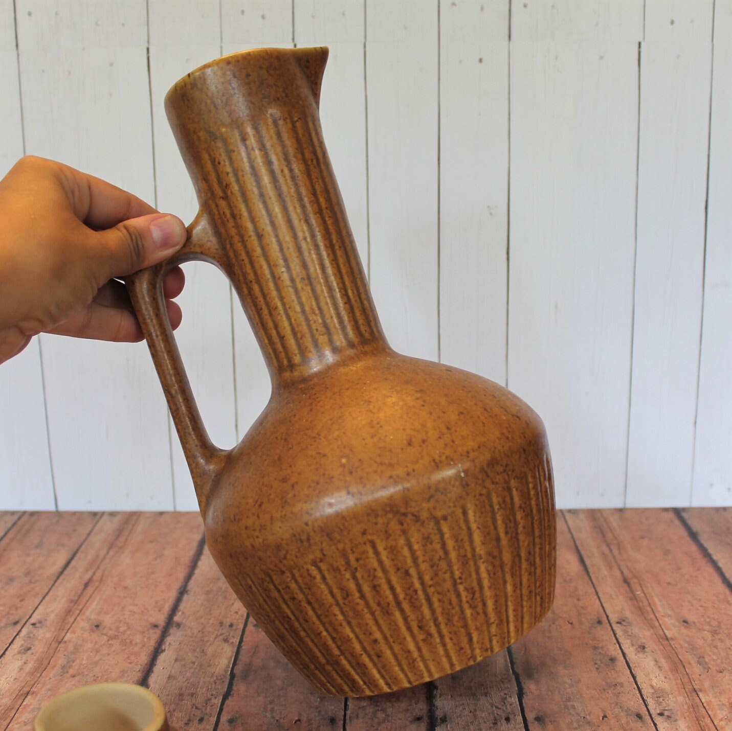 Vintage Western Stoneware Pitcher Jug Carafe with Lid Golden Tan Brown with Ribbed Design