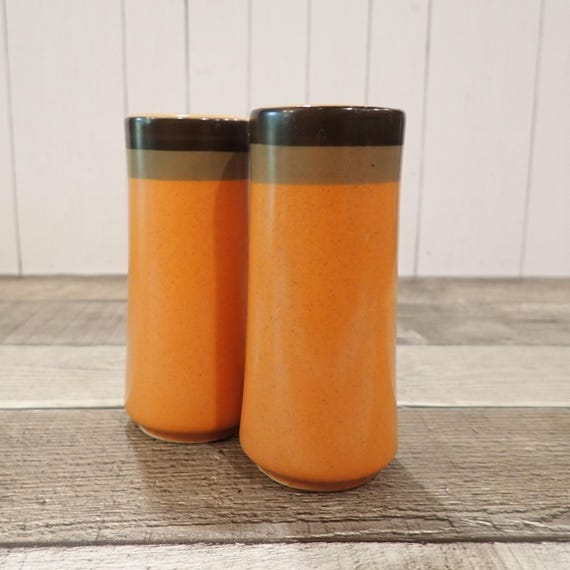 Vintage Arrowstone CHEROKEE Orange Stoneware Salt and Pepper Shaker Set of 2 Mid Century Modern Banded Kasuga