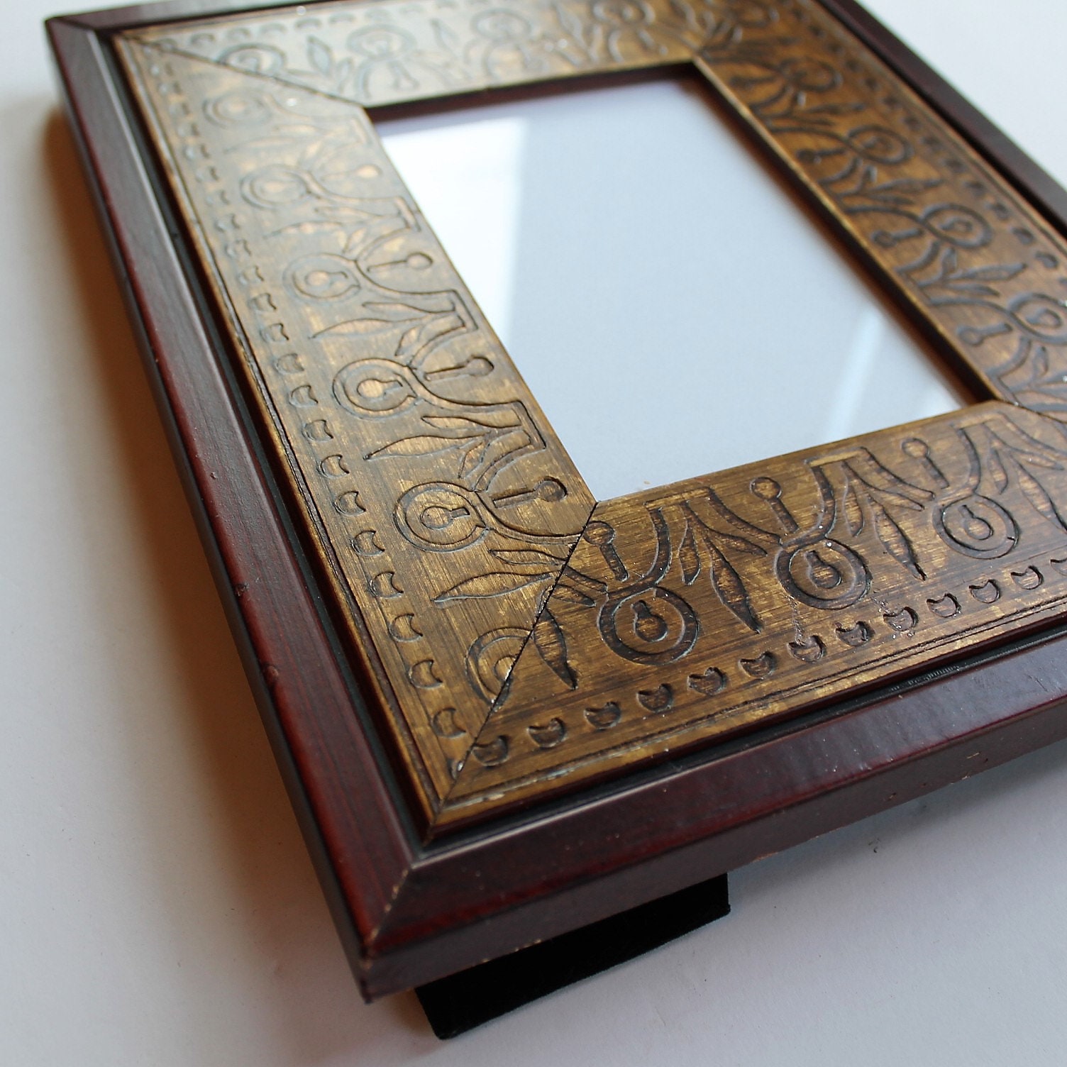 Vintage Wooden Photo Picture Frame Set of 2 Frames Red Wood with Gold ...