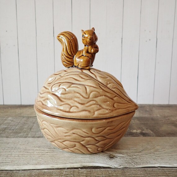 Vintage Squirrel on Nut Bowl and Lid Tan Ceramic 2 Piece Bowl Set