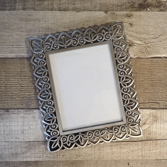 Vintage Silver Metal 4x5 Picture Photo Frame with Leaf Flower Design