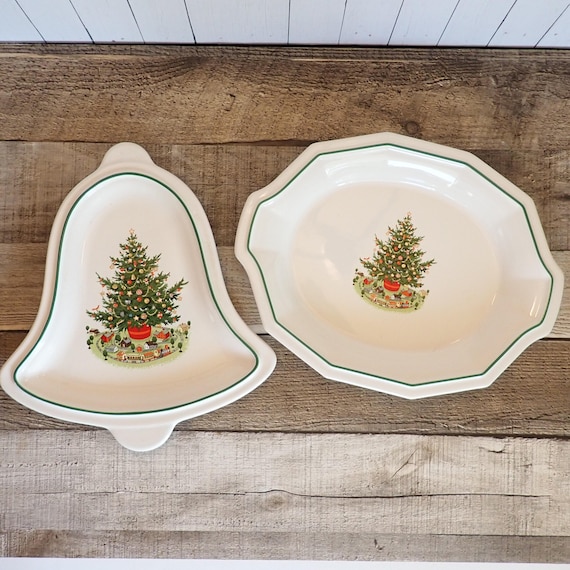 Vintage Pfaltzgraff CHRISTMAS HERITAGE Oblong Platter and Bell Tray Set of 2 White with Green Christmas Tree Design