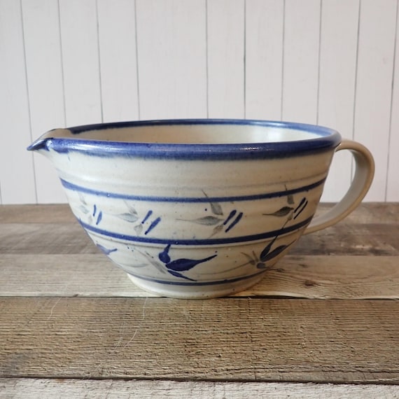 Vintage FRYE POTTERY Stoneware Batter Mixing Bowl with Handle and Spout Gray with Blue Flower Leaf Pattern