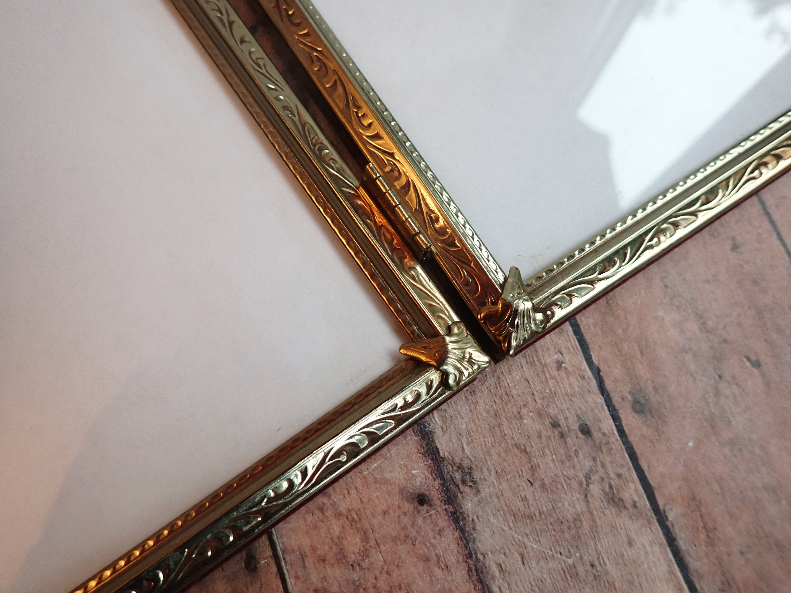 Vintage 8x10 Brass Gold Colored Metal Triple Hinged Three Part Photo