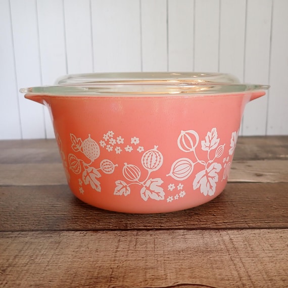 Vintage Pyrex GOOSEBERRY Round Casserole 473 Pink Casserole with Lid