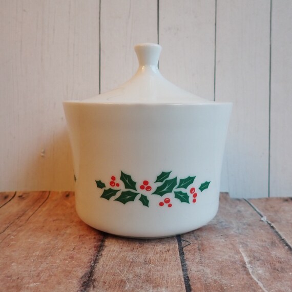 Vintage Corelle Corning WINTER HOLLY Sugar Bowl with Lid Christmas Dinnerware