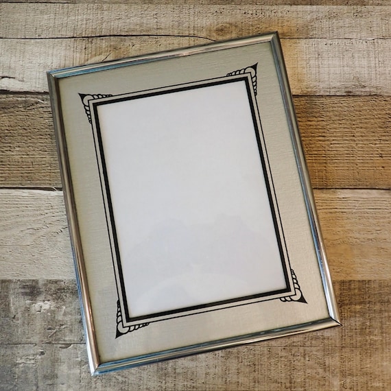 Vintage Reverse Printed Glass 5x7 Photo Picture Frame Black Gray Silver with Art Deco Mid Century Modern Plaid Line Design 5" x 7" Frame