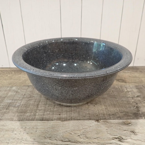 Vintage Pyrex GRANITE  Gray Glass 7" Mixing Bowl 322 1L Gray with Speckled Design
