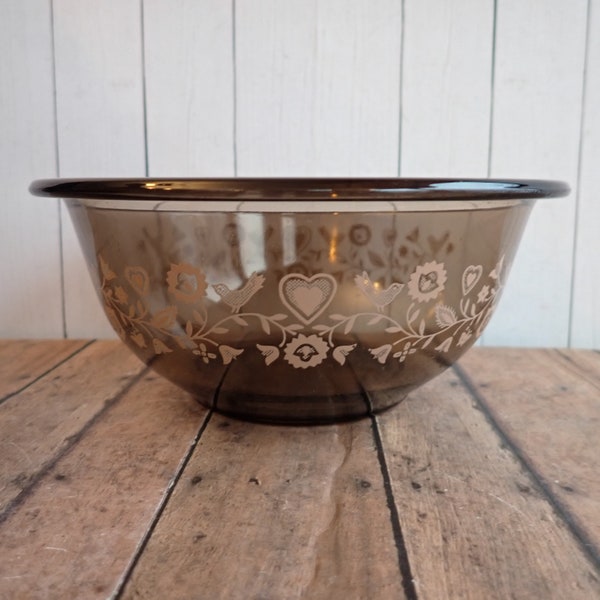 Vintage Pyrex Festive Harvest Friendship Brown Glass 7" Mixing Bowl 322 1L Brown with Tan Bird and Flower Design