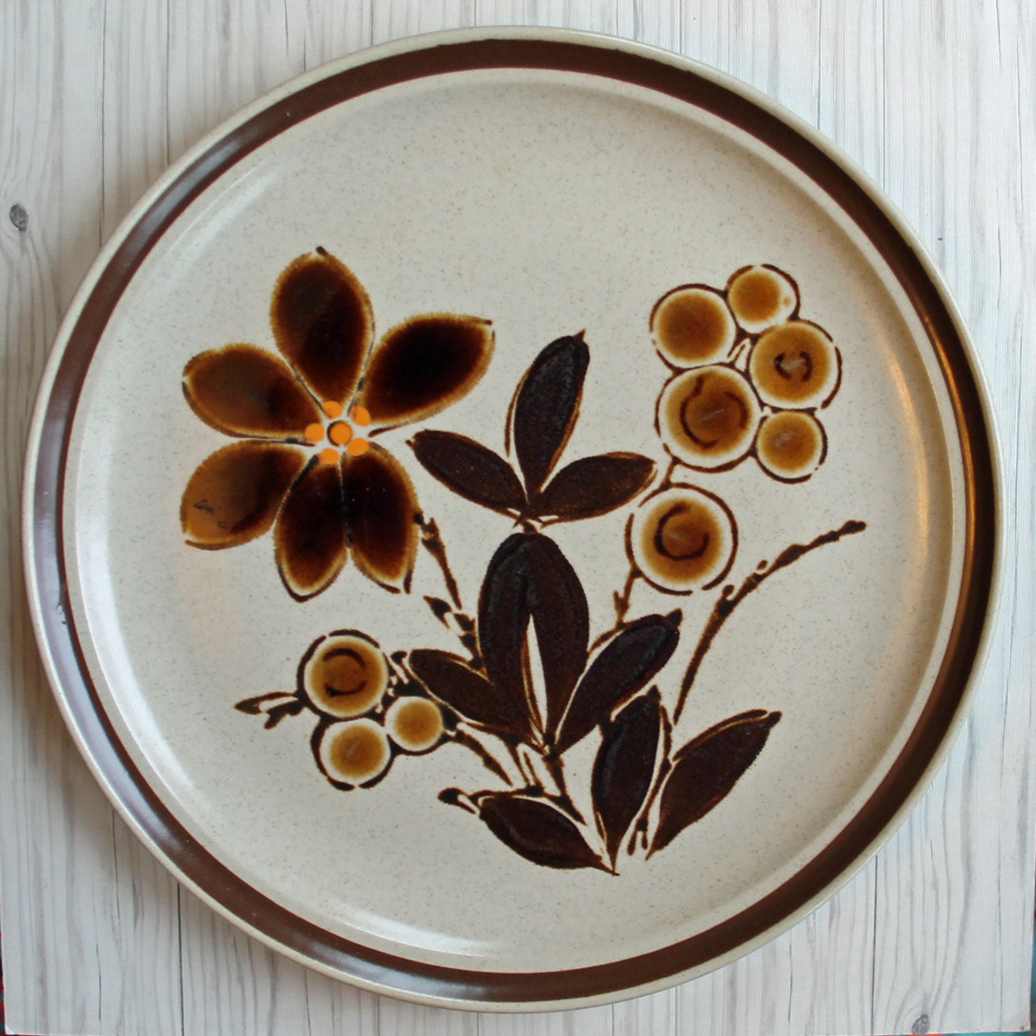 Vintage Yamaka Avanti Stoneware AMARETTE Dinner Plate Set of 4 Tan ...