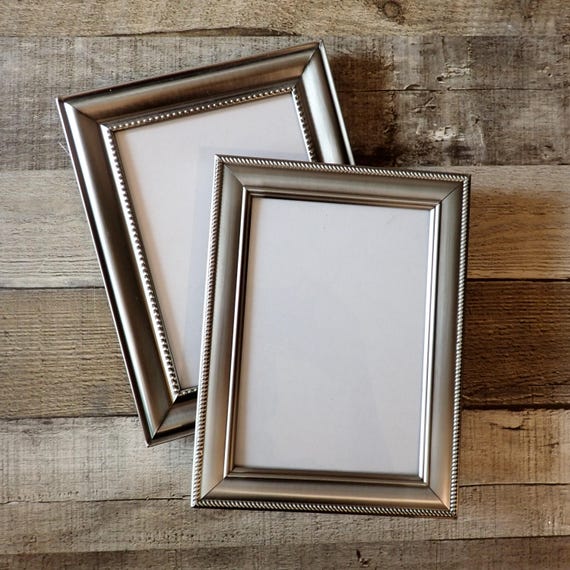 Vintage 5x7 Metal Silver Photo Picture Frame Set of 2 Frames 5" x 7"