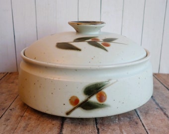 Vintage Otagiri BITTERSWEET 7.5&quot; Round Casserole with Lid 1.5 Quart Serving Bowl White with Green Leaves and Red Berries
