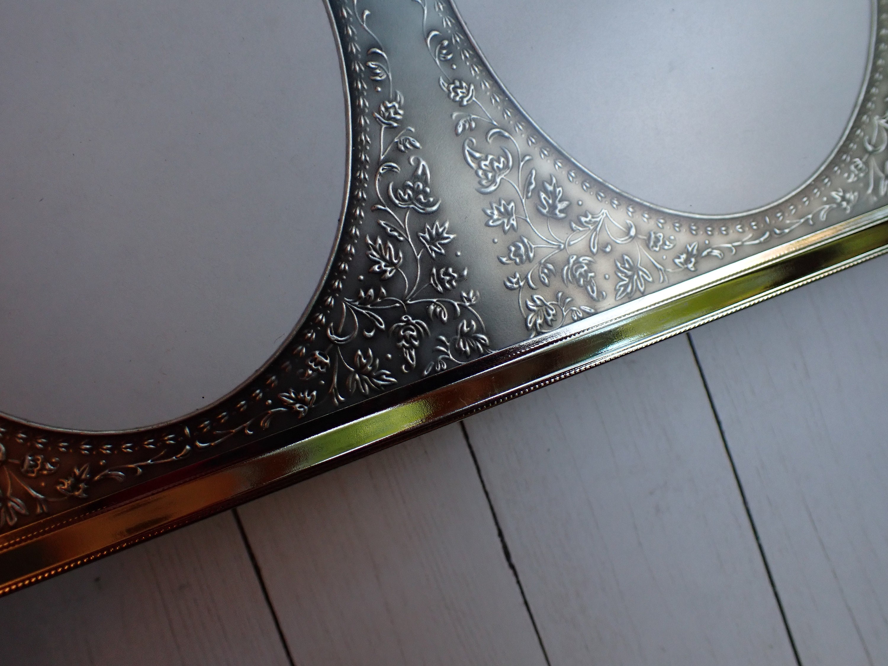 Vintage Silver Metal Photo Picture Frame Set of 2 Frames with Oval Mat