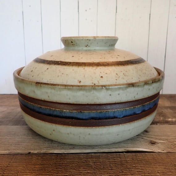 Vintage Otagiri HORIZON 2.75 Quart 9" Round Casserole with Lid Serving Bowl Gray with Blue and Brown Stripes Bands