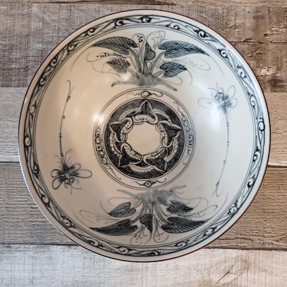 Vintage Bat Trang Vietnamese Dragonfly Bowl Blue and White Leaf and Dragon Fly Bowl