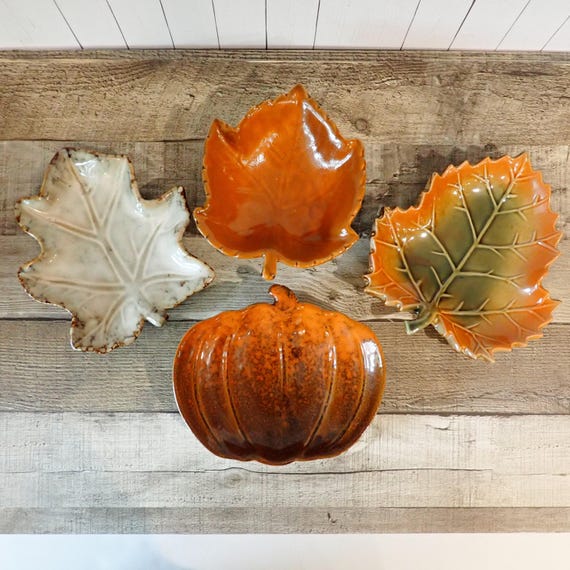Vintage Set of 4 Leaf and Pumpkin Plates and Bowl East West Pottery