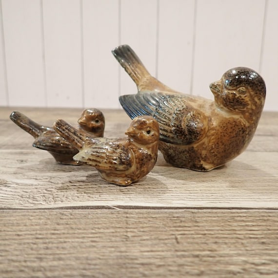 Vintage OTAGIRI Stoneware Bird Sparrow Figurine Set of 3 Large and Small Tan with Brown and Gray Feathers Bird Figurines