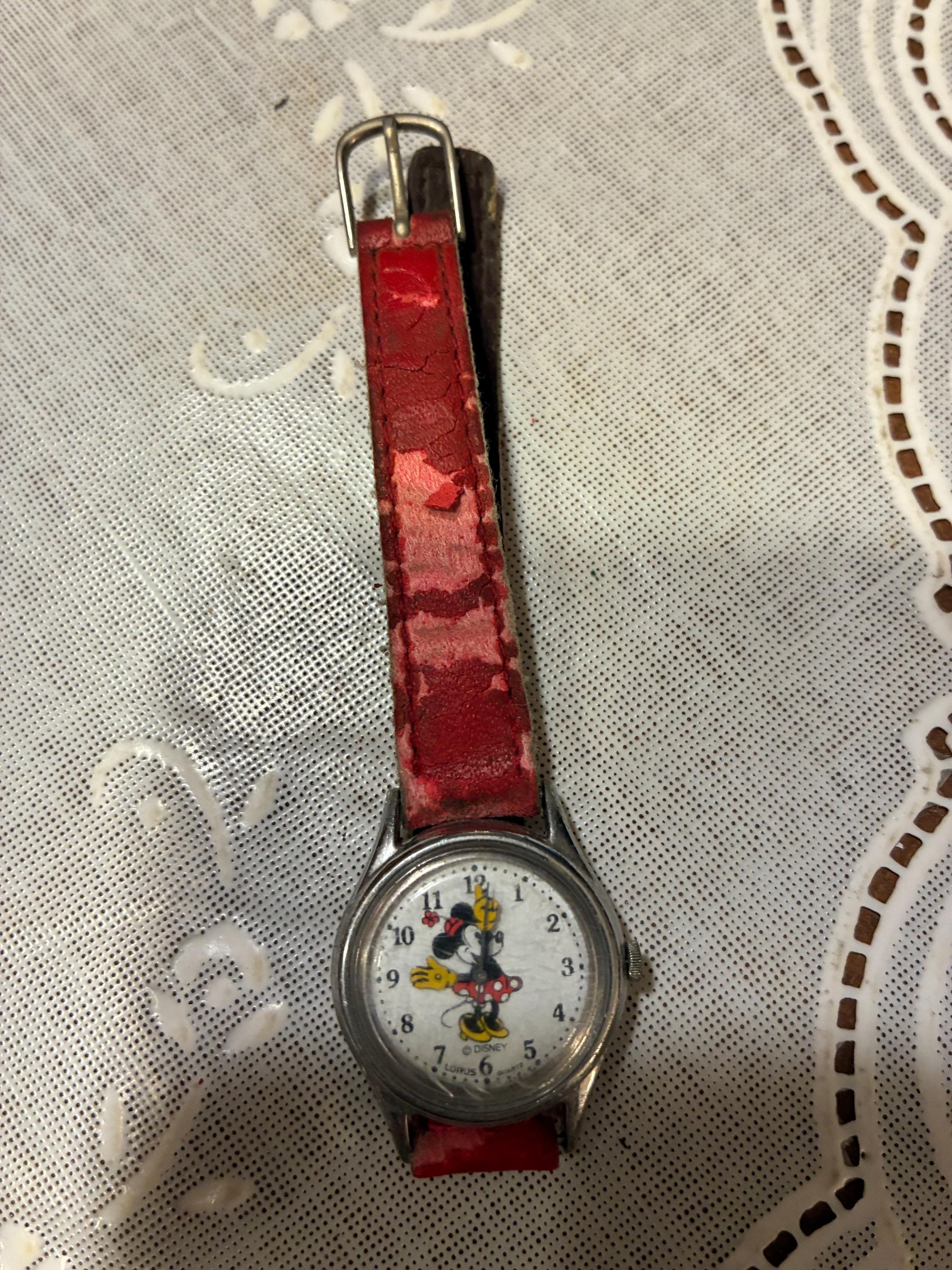 Minnie mouse watch vintage - Etsy 日本