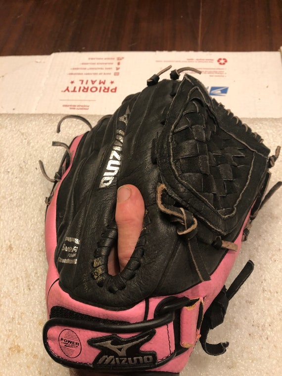 Girl s Pink and Black MIZUNO 11 Baseball Glove GPP1105 NICE EX