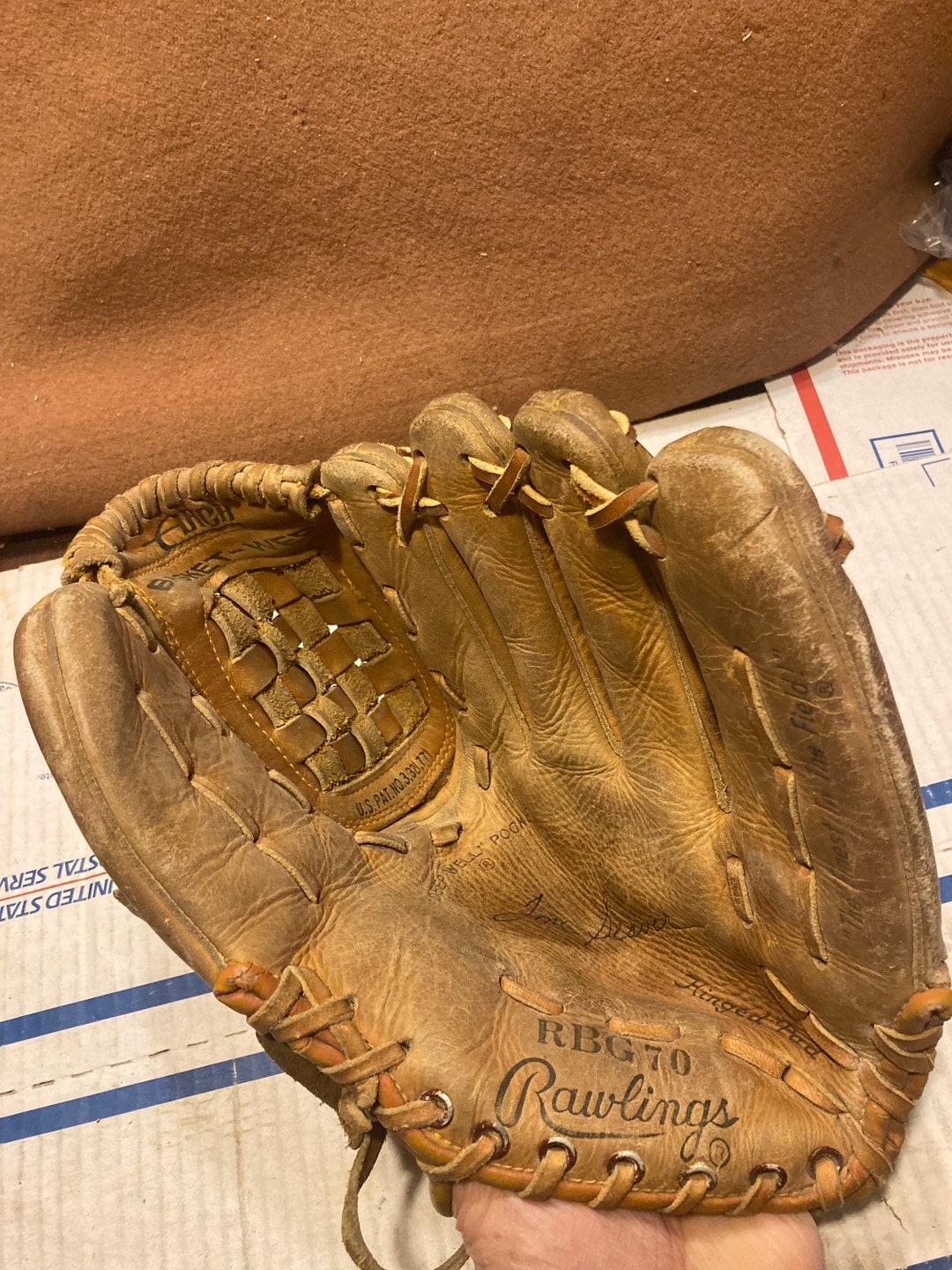 Vintage TOM SEAVER Medium Size Rawlings RHT Baseball Glove 