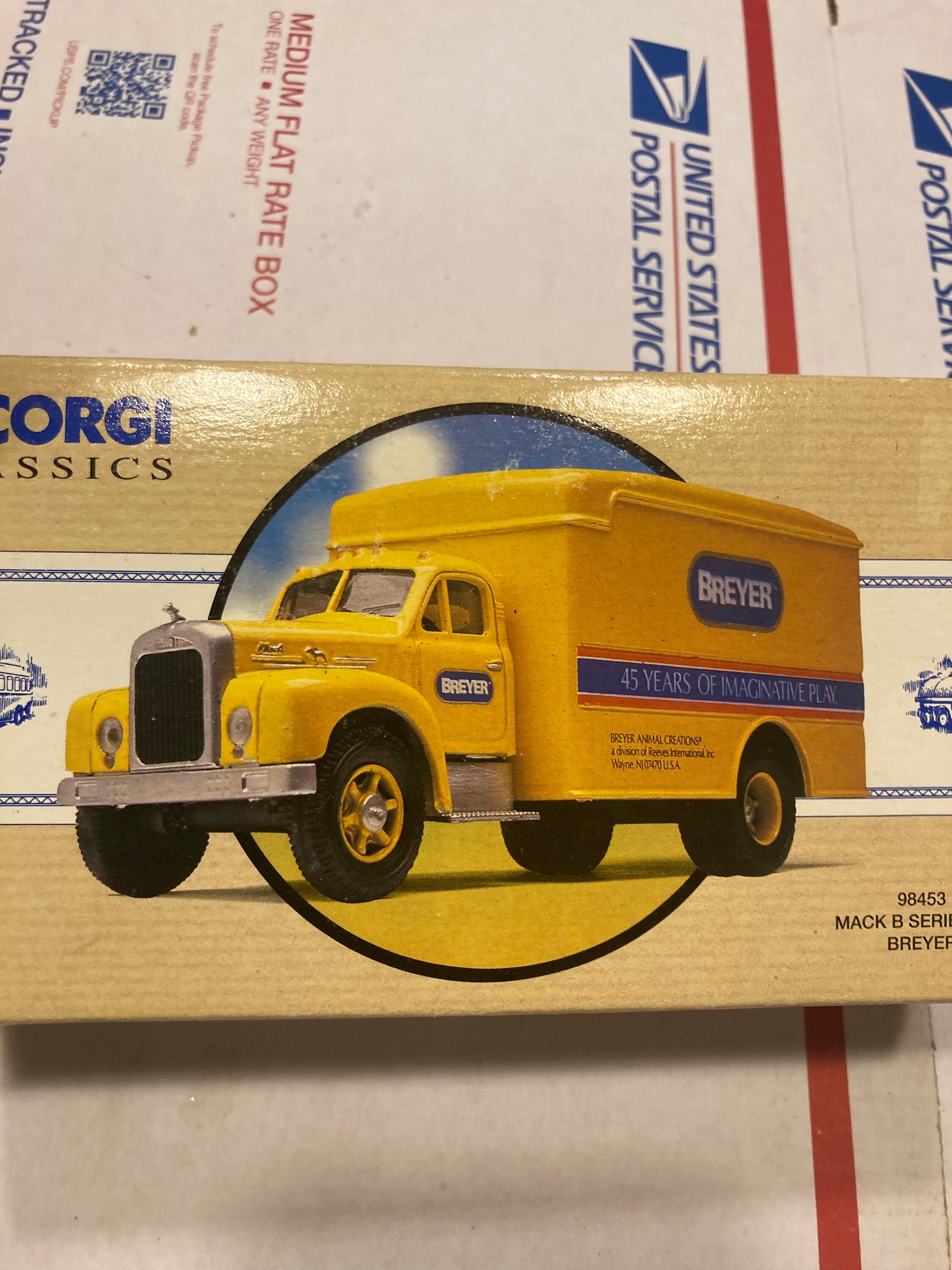 Vintage Corgi MACK Series B VAN - Breyer, Mint, Brand New in the 