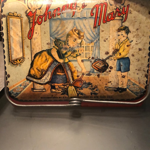 Super Seltener, sehr alter (1920er) Tin Litho JOHNNY + MARY Child es Sweeper, Made by E&L Mfg in New York, L@@K!!
