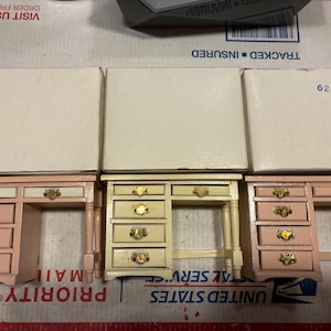 Vintage Concord Dollhouse Miniature Antique Desk #6251 (CHOICE of COLOR) Light Yellow, Pink, or Pink and White, MINT in Box!!