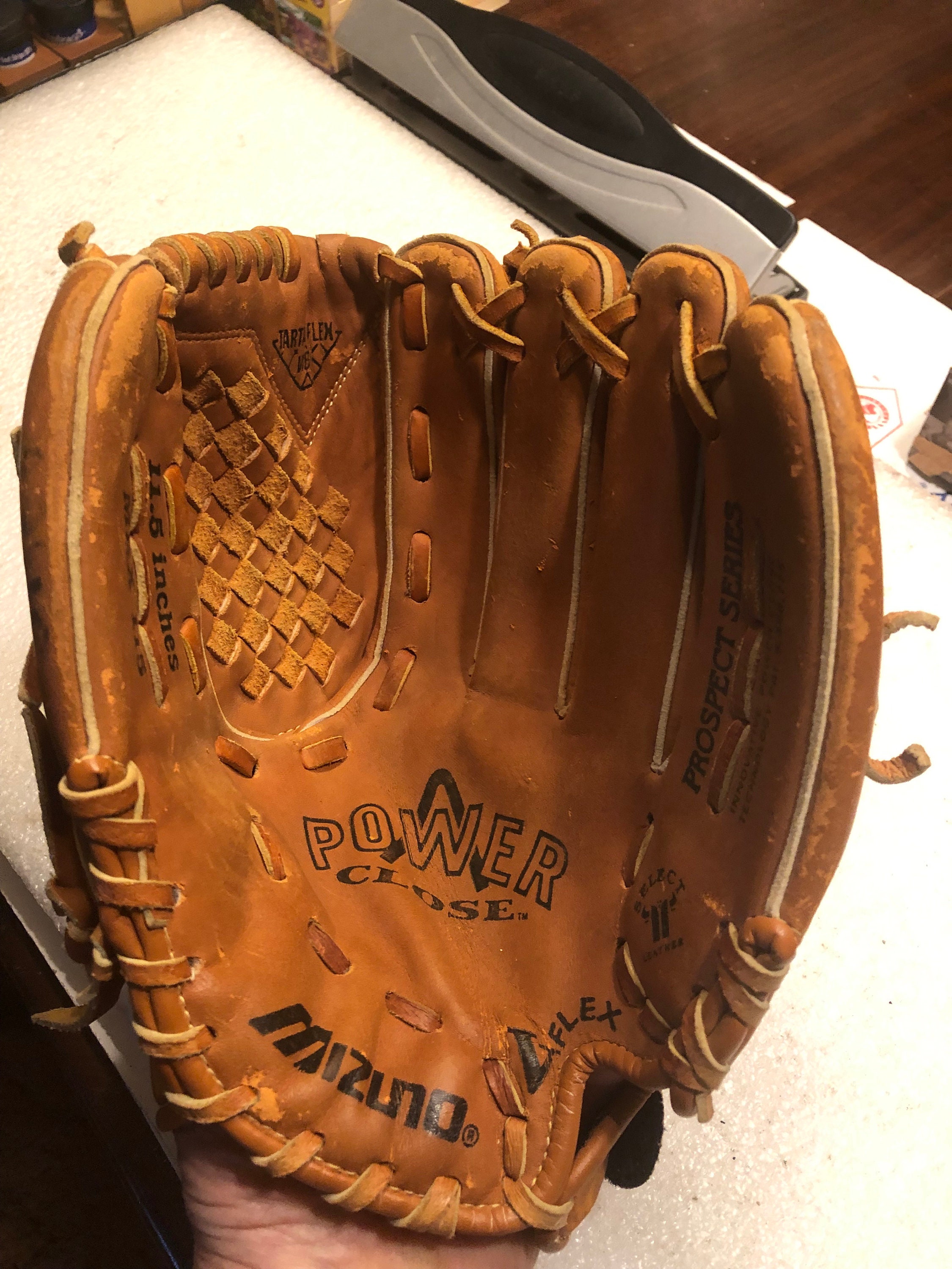 Nokona Baseball Gloves for sale Only 3 left at 75