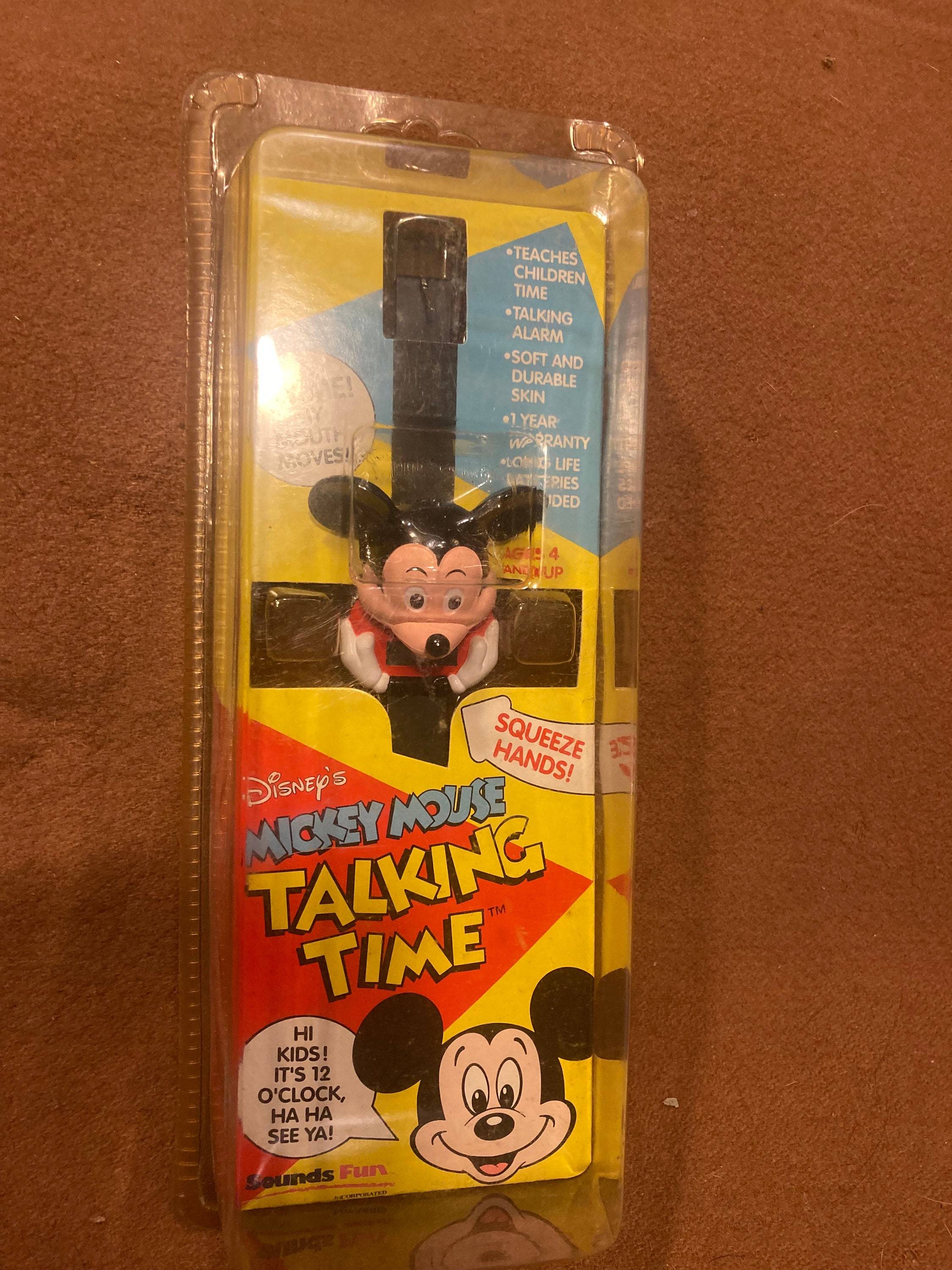 MICKEY MOUSE 