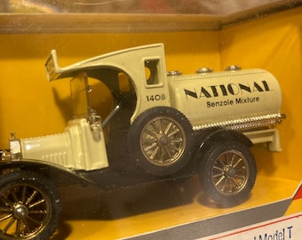 Dinky Toys - 1:43 - Taxi avec chauffeur, Référence 36G