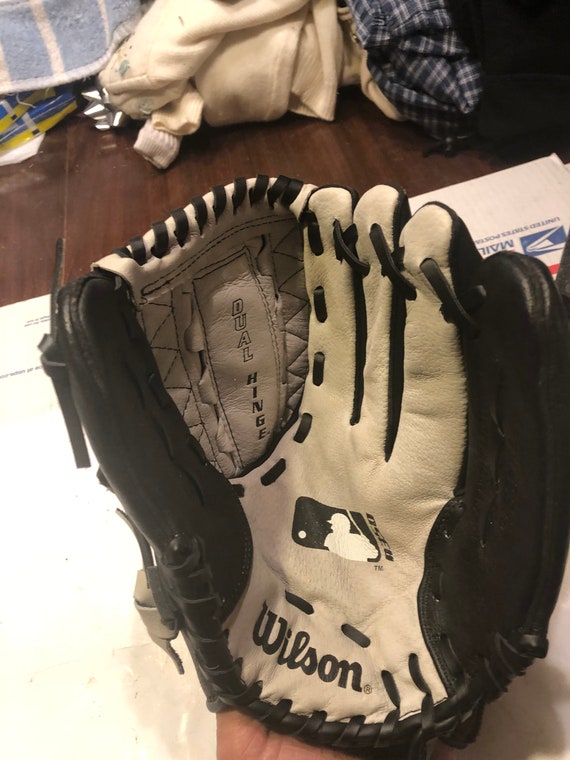 Vintage Wilson FASTBACK RHT Baseball Glove A350 in Like New Near