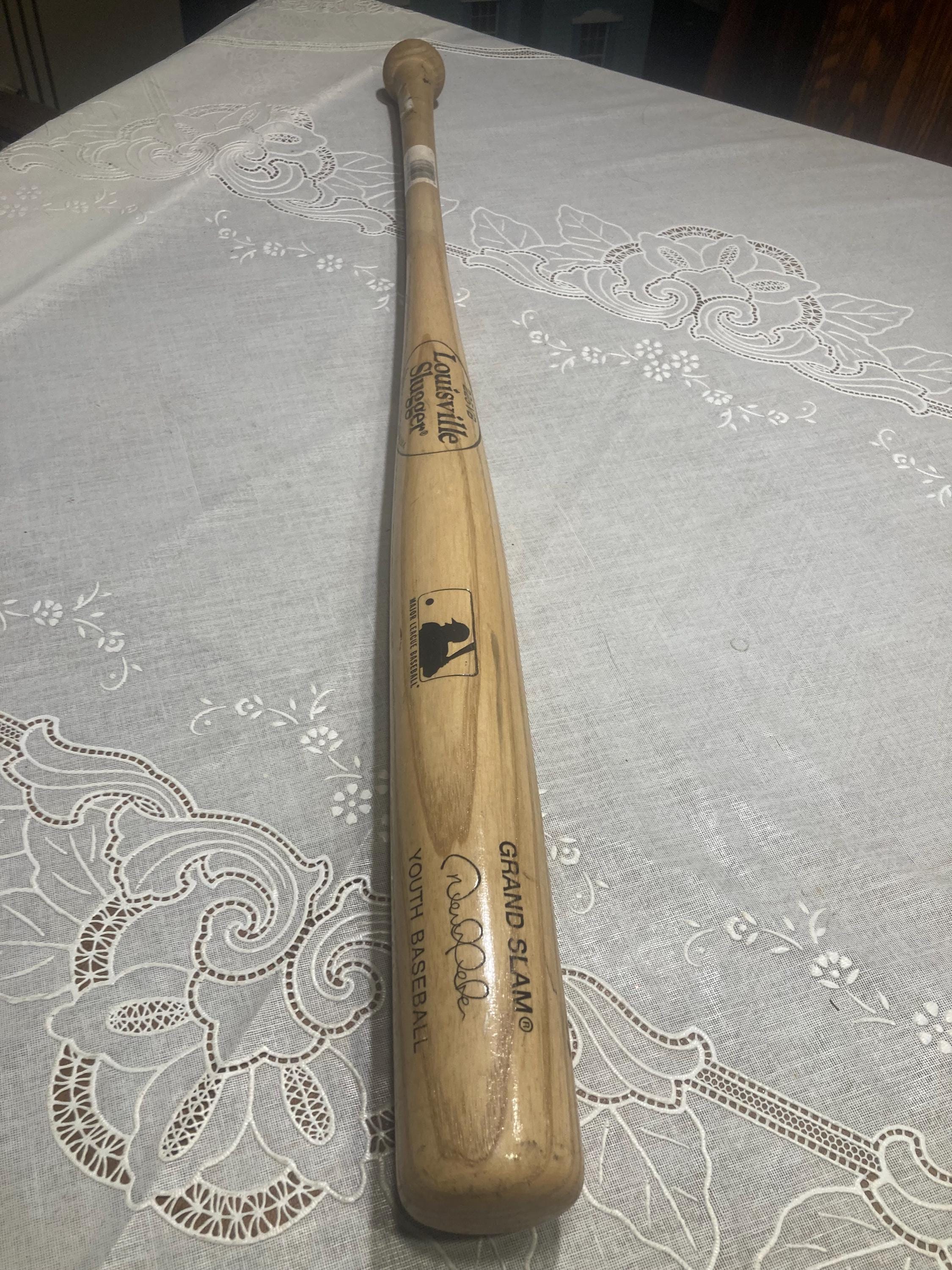 サインバットLouisville Slugger Bobby Valentine Vintage Baseball Bats 1995 for sale | eBay