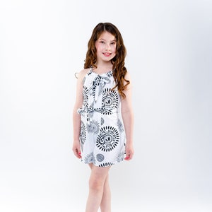 White With Black Starburst Girl&#39;s Romper, Teen Girl Sleeveless Jumpsuit, Colorful Summer Toddler Clothes, Children&#39;s Trendy Short Sets