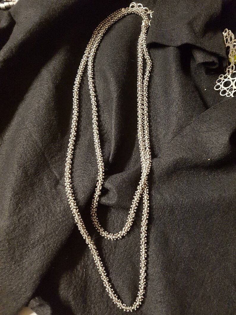 design-Collier Avant-garde