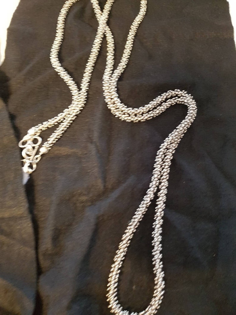 design-Collier Avant-garde