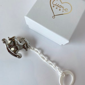 Silver pacifier clip. Silver plated pacifier holder. Baby gift. New born gift. Christening gift. Baby shower gift. luxury baby