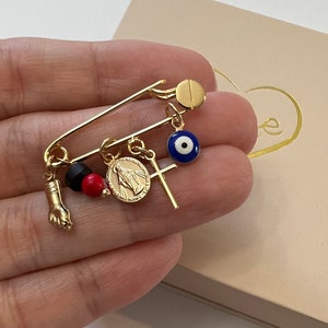 24K Baby safety pin gold plated. Pin brooch. Baby protection. Stroller pin. Baptism gift. Jet pin. Protection baby pin. Keepsake