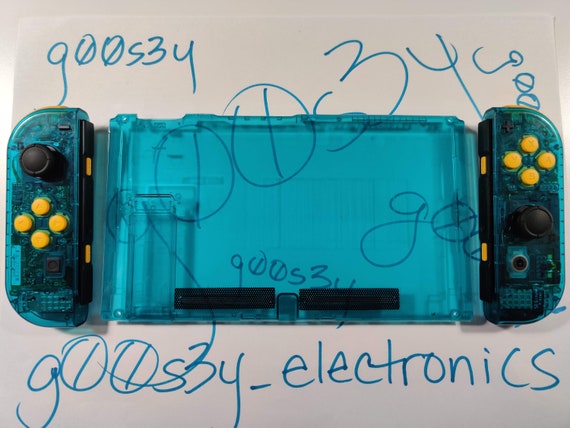 blue and yellow nintendo switch