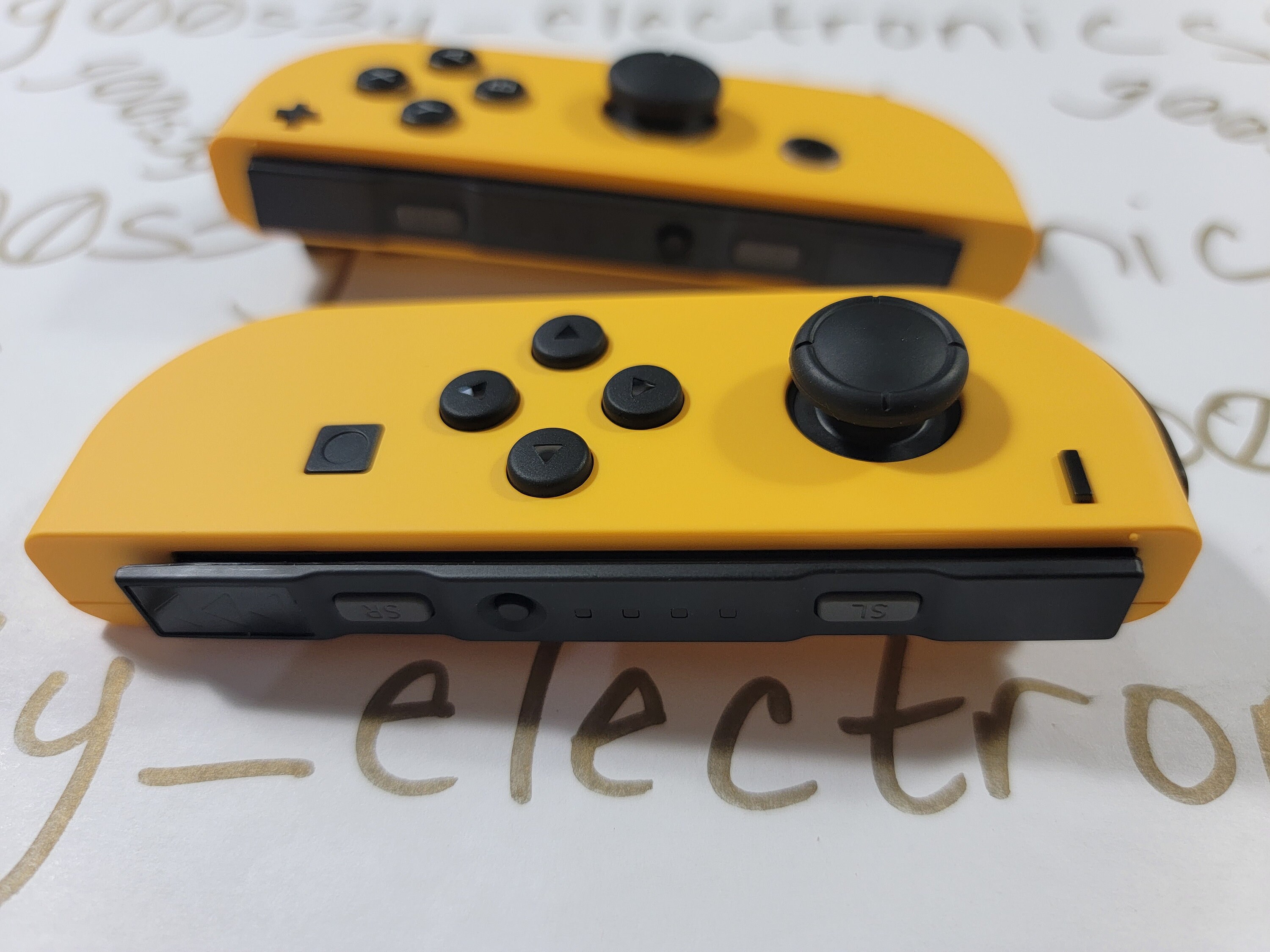 New Nintendo Switch Custom Caution Yellow Joycons and Backplate
