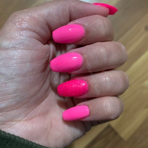 Pink Nails, Glitter Nails, PressOn Nails, Press On Nails, Girly Nails, Pink Glitter, Stiletto Nails, Coffin Nails, Nail Art, Long Nails