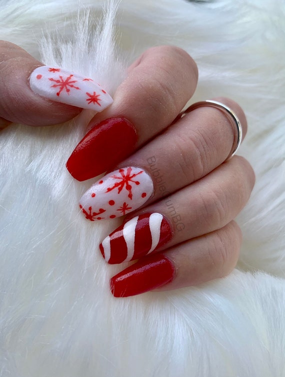 Red Glitter Bow Christmas Present Press on False Nails Christmas Nails -  Etsy