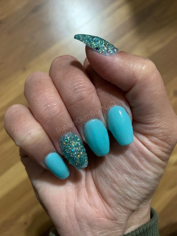 Some more shots of my Aqua nails! : r/RedditLaqueristas