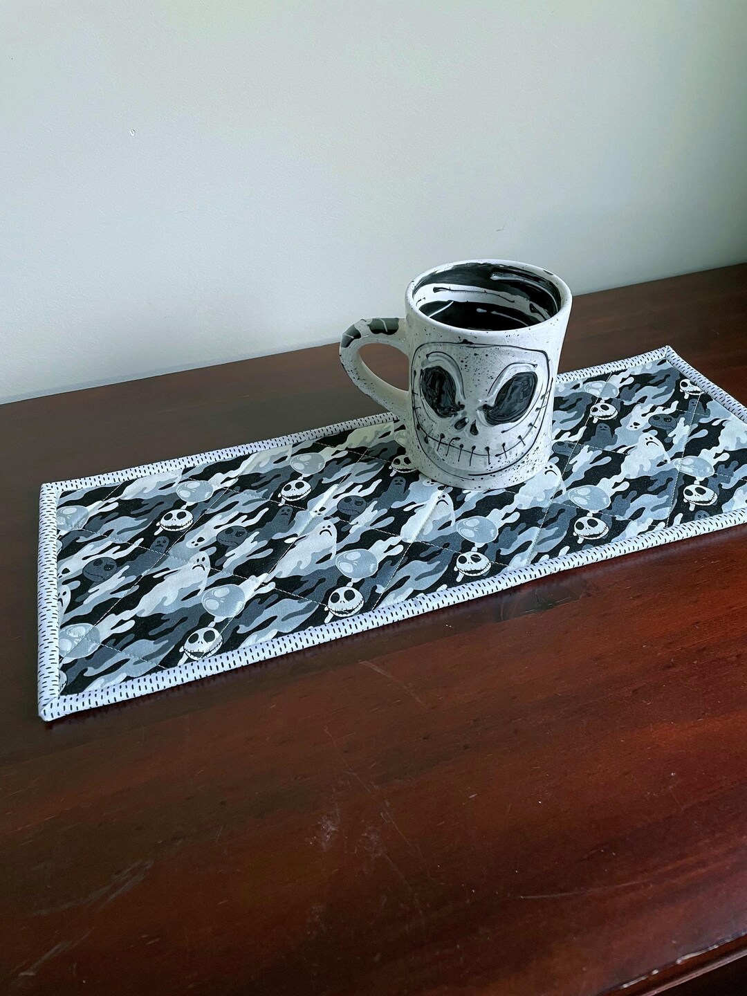 Ghostly Vibes Quilted Table Topper NCU0NTD004