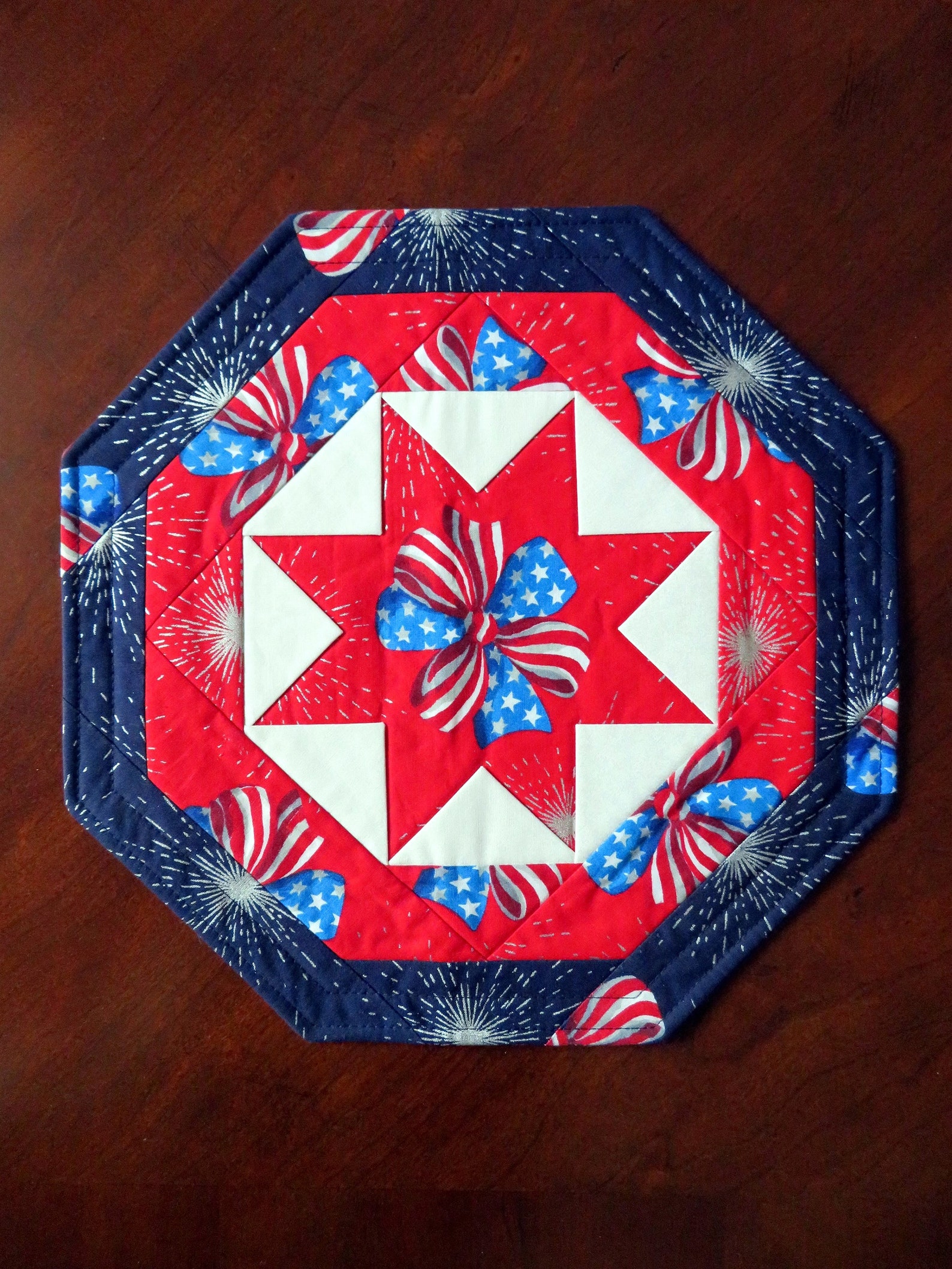Patriotic Bows Americana Quilted Table Topper - Etsy