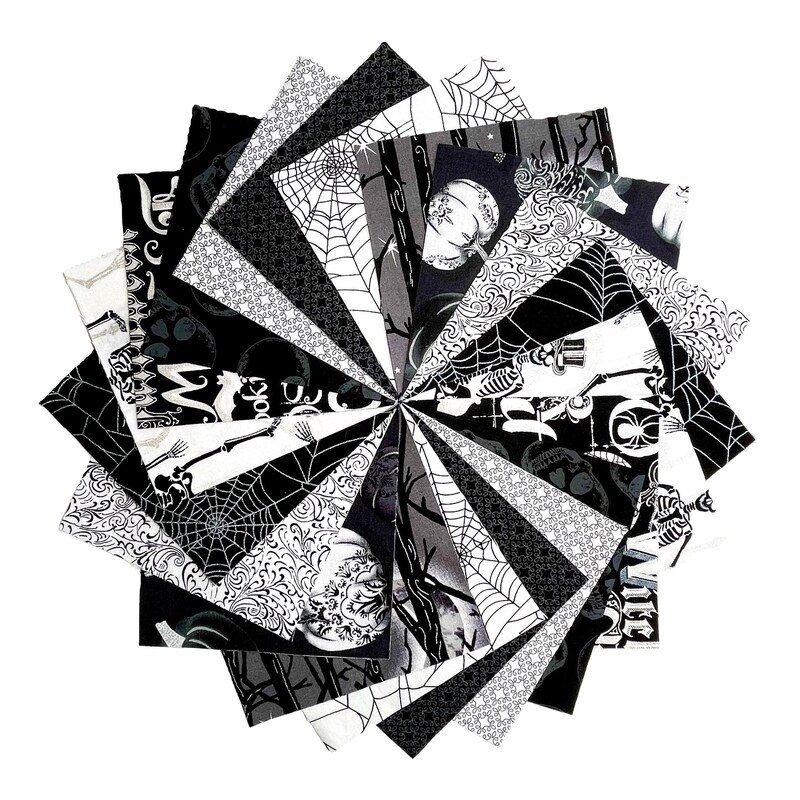 Halloween Charm CP0907019CL Quilted Round Mat main image 1